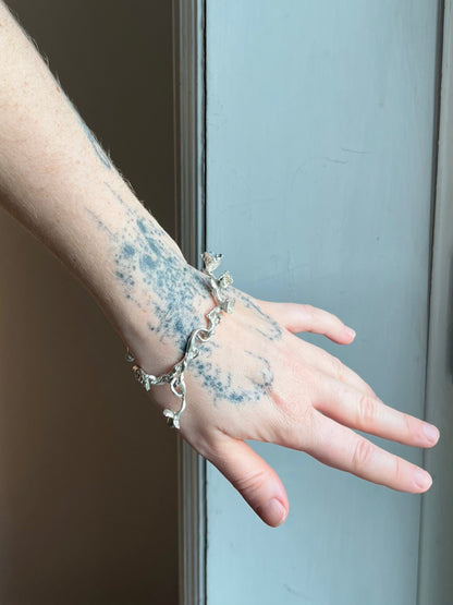 UNIKA Melted Flower Bracelet