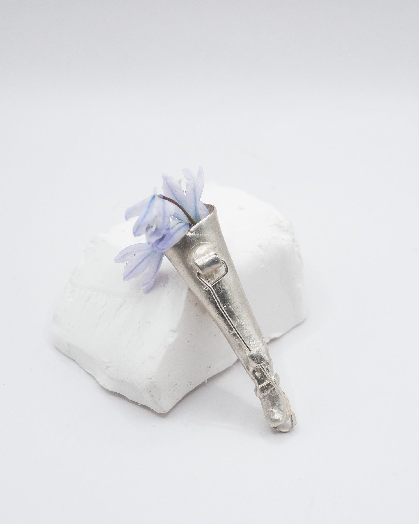 H.P. pin N° 2